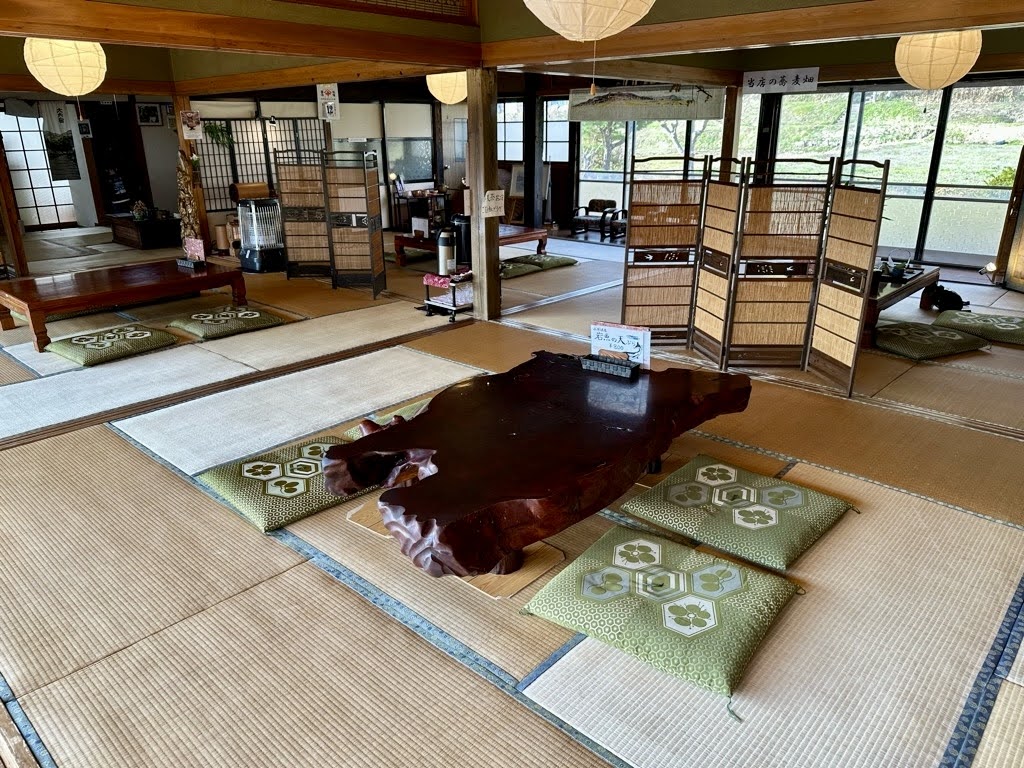 蕎麦処みやびー内観1