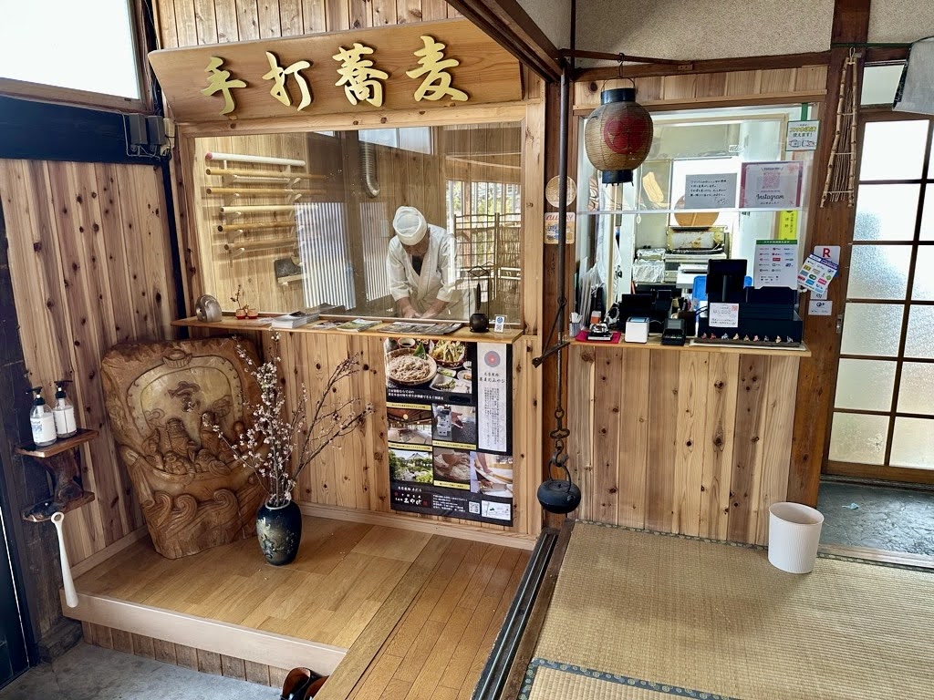 蕎麦処みやびー内観２