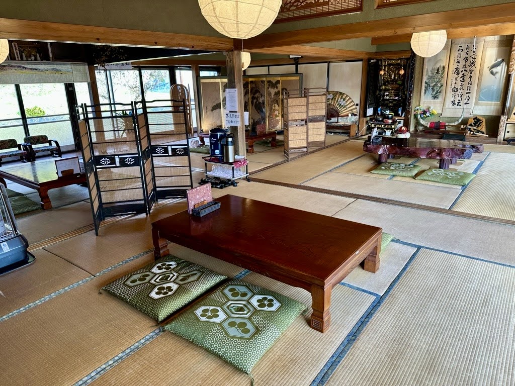 蕎麦処みやびー内観４