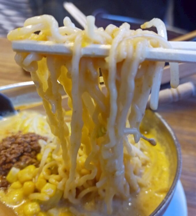 LINE_ALBUM_弘前城 2025GW_250514_70