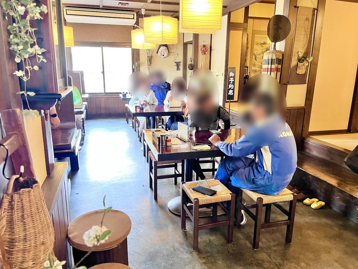 やぶいち_店内2