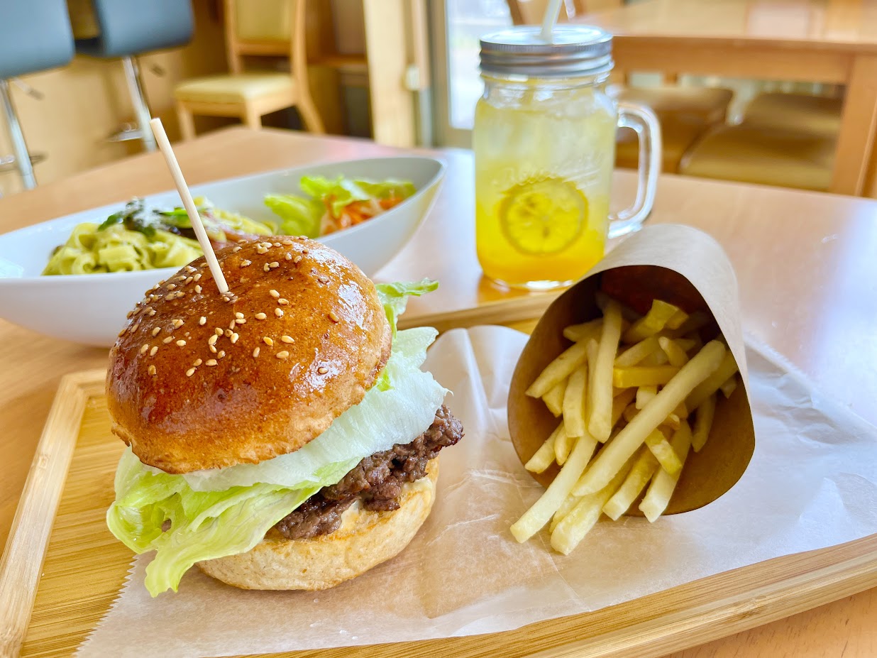 【山形新店カフェレポ】Grill&BEER ヤドカリcafe(川西町)|おもてなしに感動!こだわりの絶品ランチと至福のスイーツ