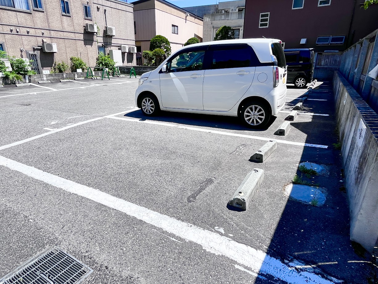 らーめん福_駐車場