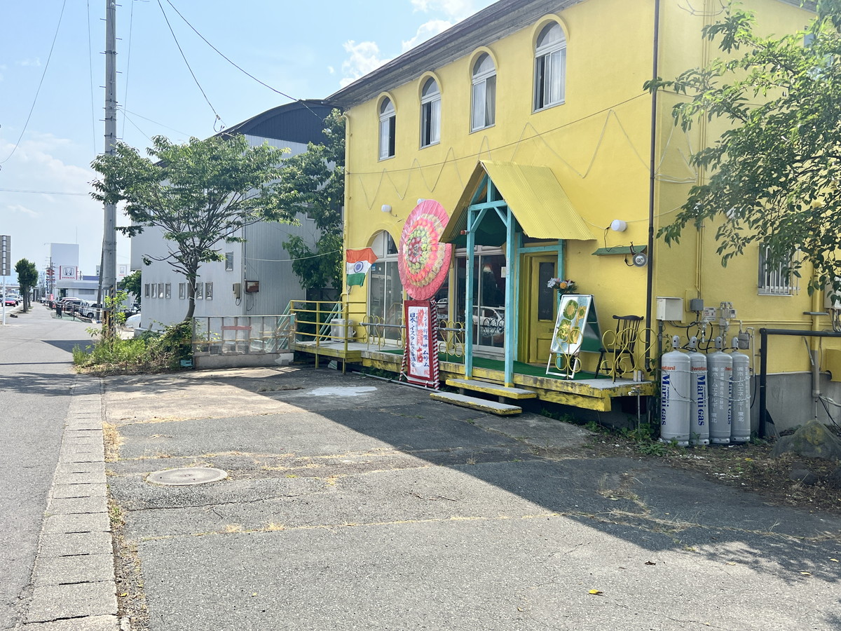 ザムザム駐車場①