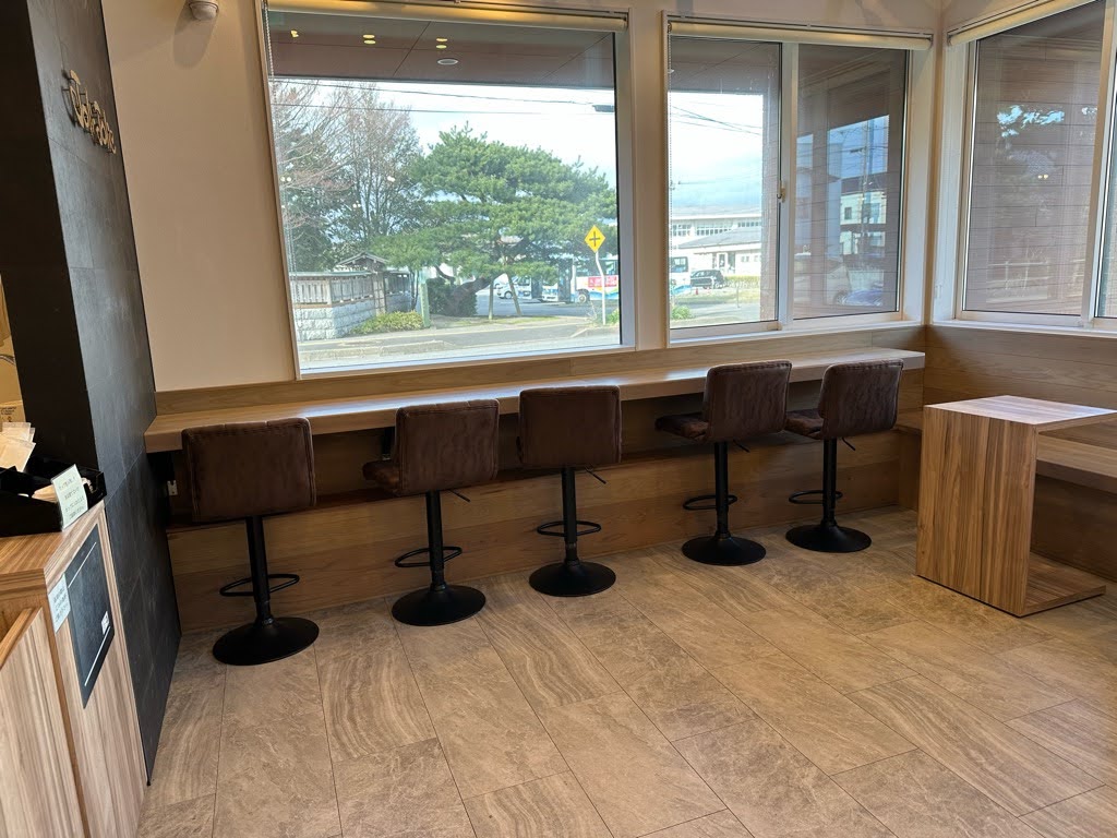 ジョリジョリー-内観4