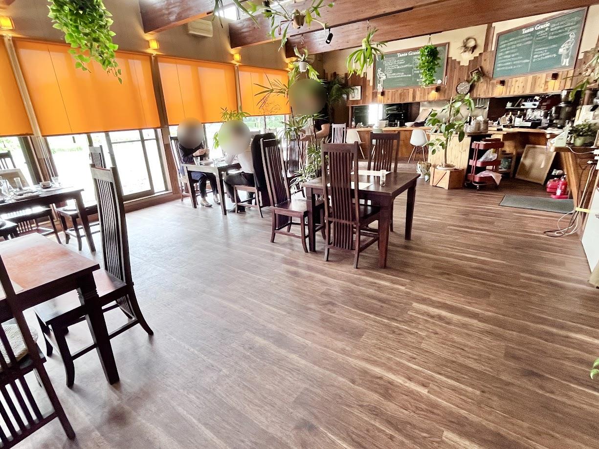 タントグラッツェ_店内