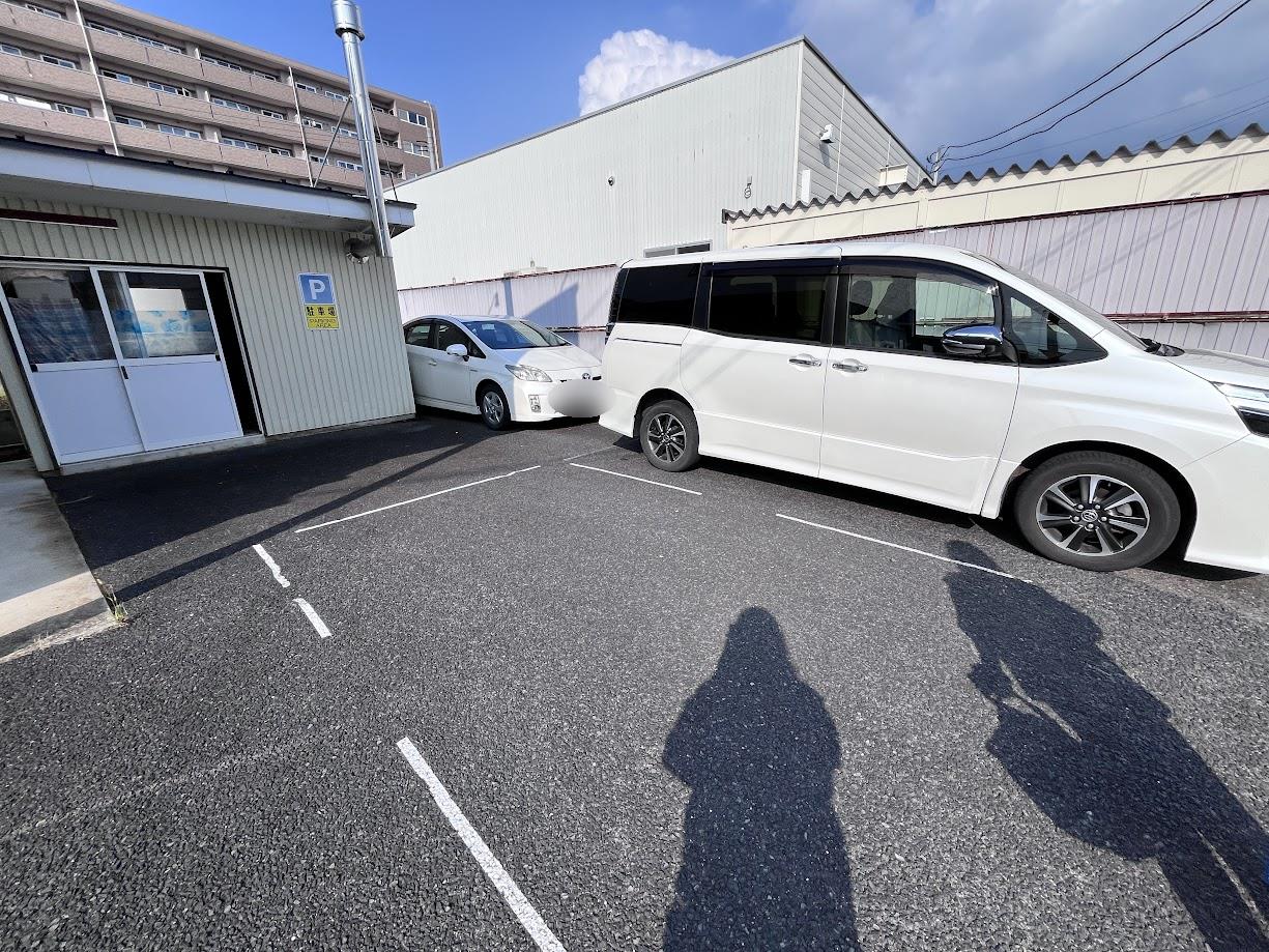 喫茶チャノマ_駐車場