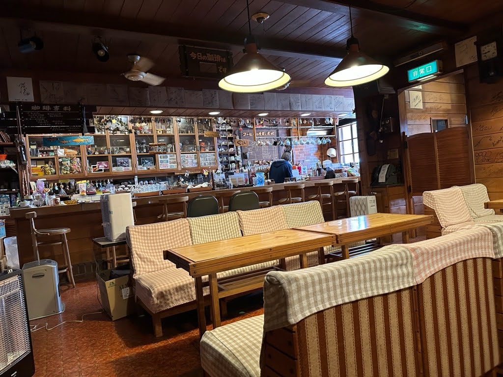 珈琲苑一路－内観