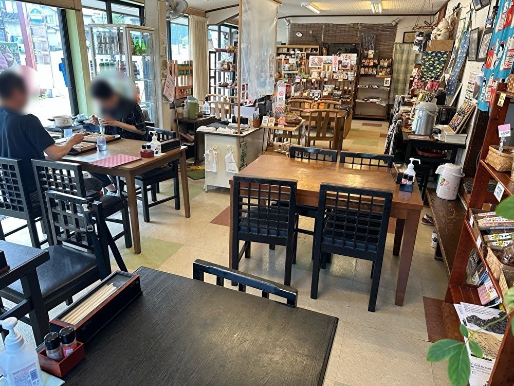 大川商店-内観1