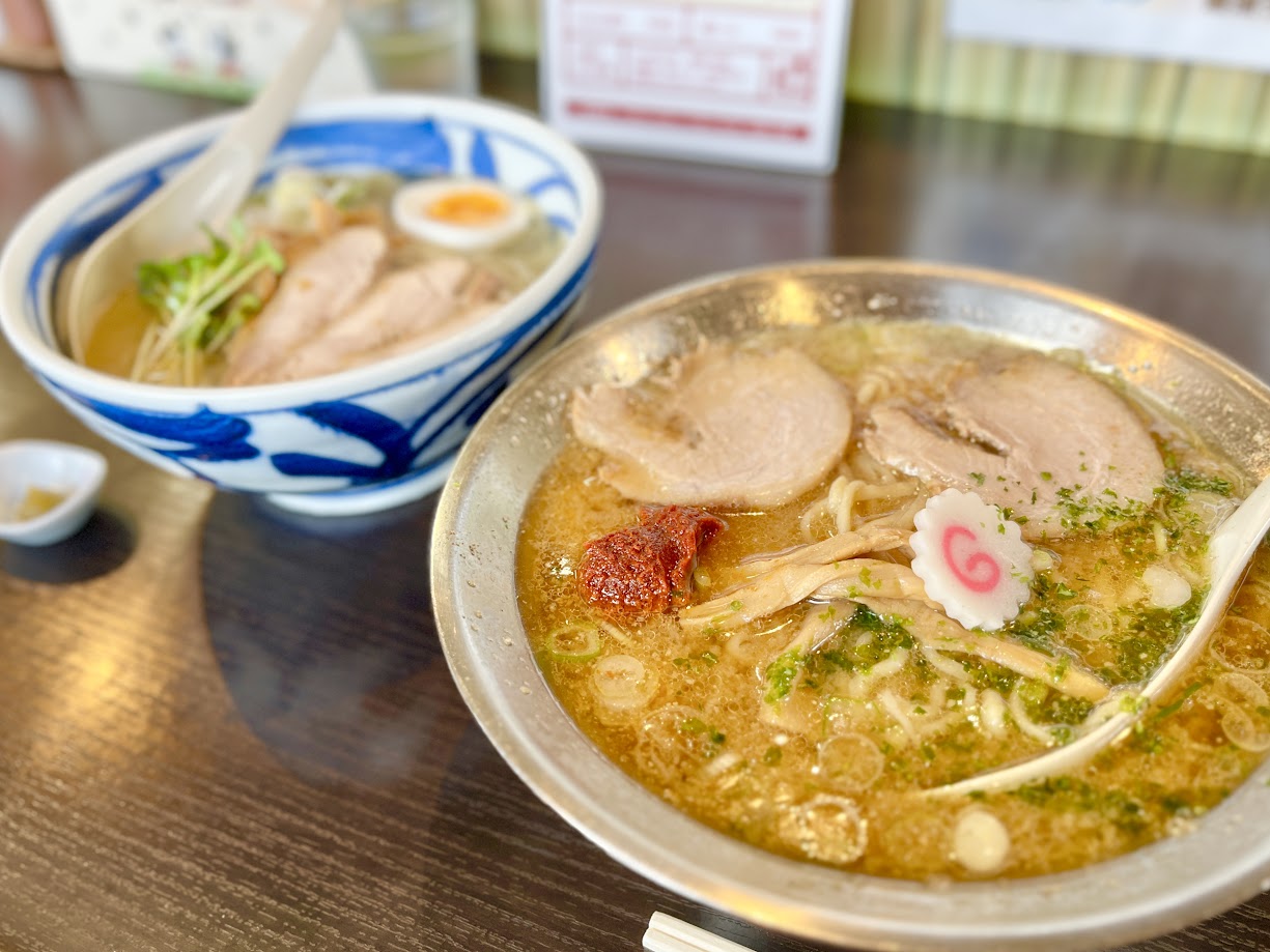 【山形ラーメンレポ】とんとんラーメンHONTEN（米沢市）｜最後の一口までアツアツの辛糀味噌