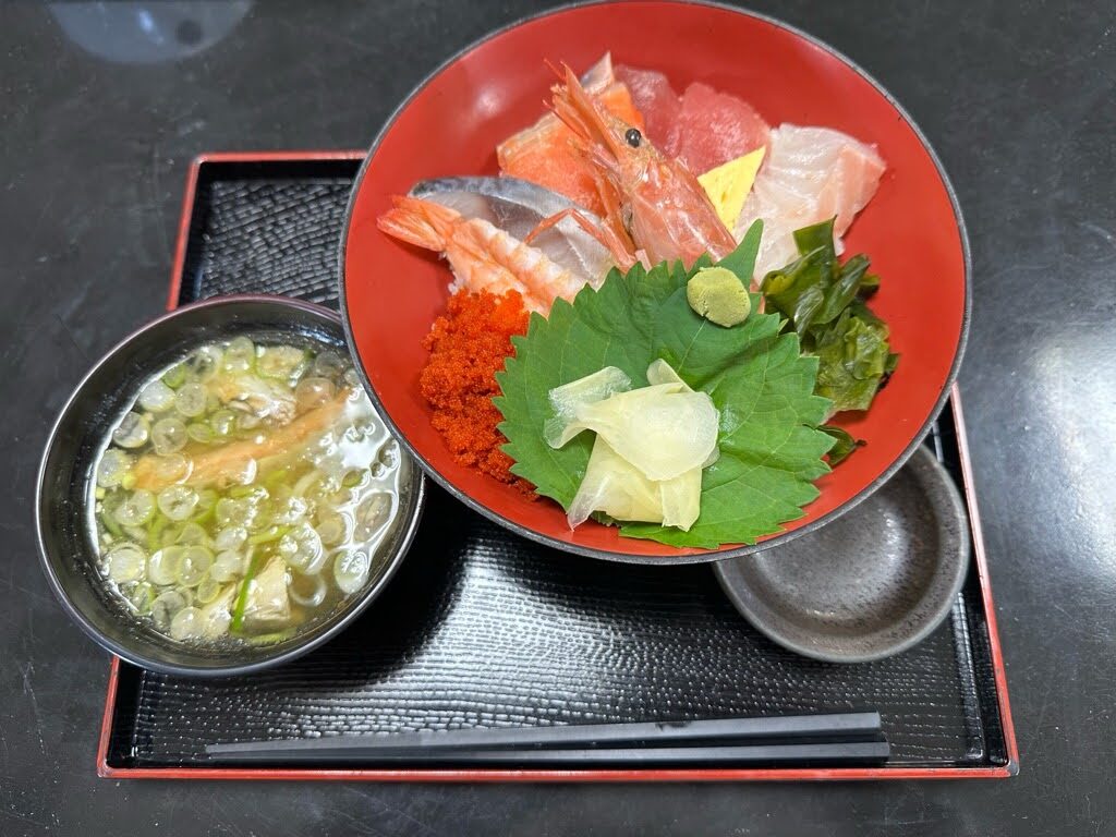 【山形海鮮レポ】いちば食堂（山形市漆山）｜市場の中の食堂、安くて美味しくて最高すぎる…！