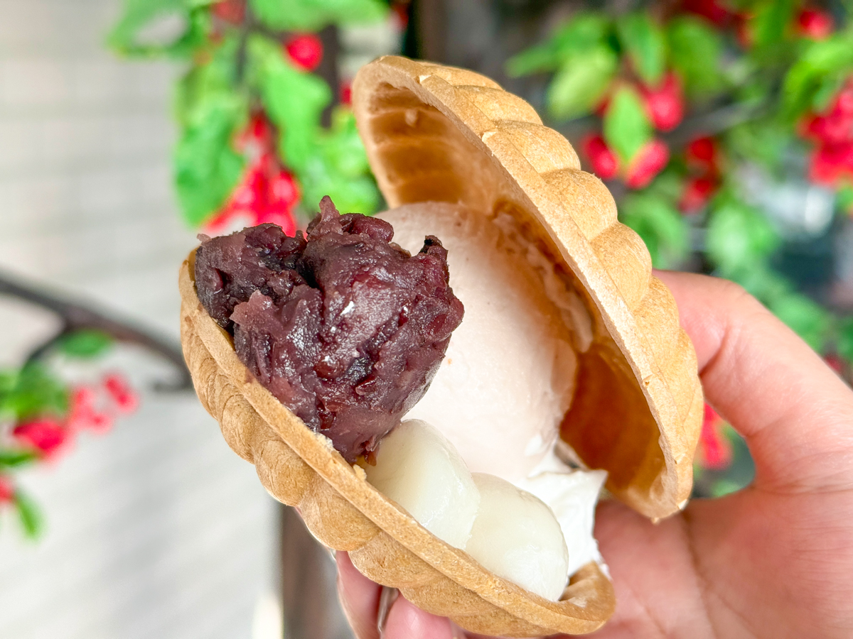 【山形の冬限定】チェリーランドで出会う「あじまん」コラボの「もな花アイス」が絶品