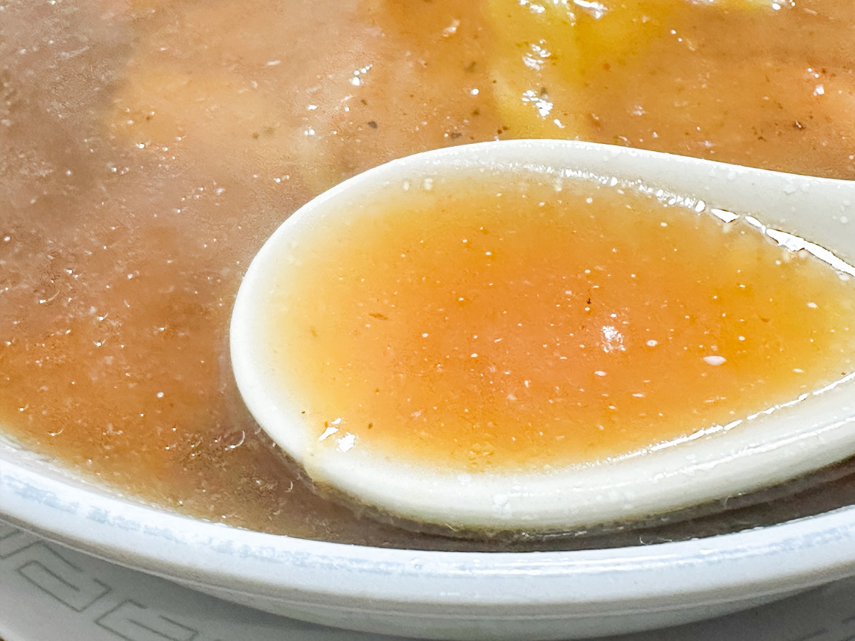 栄幸亭麺 スープアップ