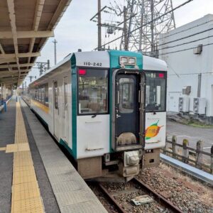 【鉄道サボ　行先板】（表）新庄⇔鳴子温泉⇔小牛田（裏）白 7e582960061a13962a8df5275e3fee