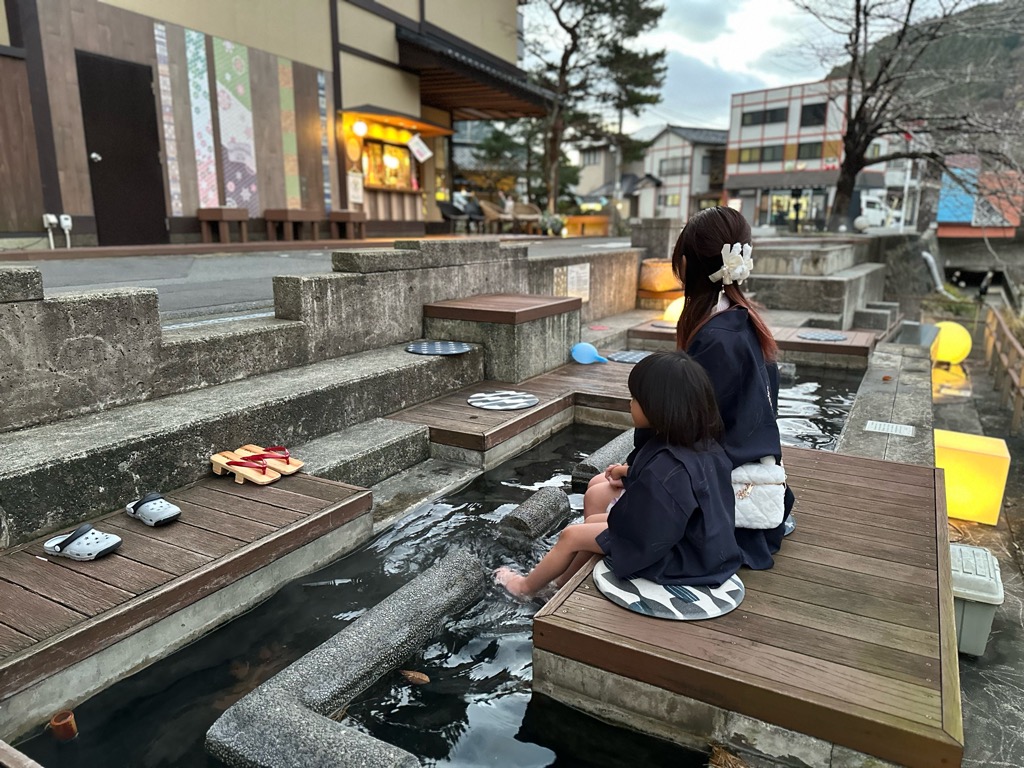 【山形カフェレポ】サジカフェ(鶴岡市)|足湯×自然×絶景スイーツの癒しカフェ体験