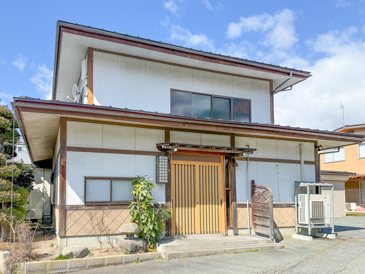 【山形市】あの焼肉店の系列店！県庁裏に「肉そばともつ煮 才木」が4月オープン！