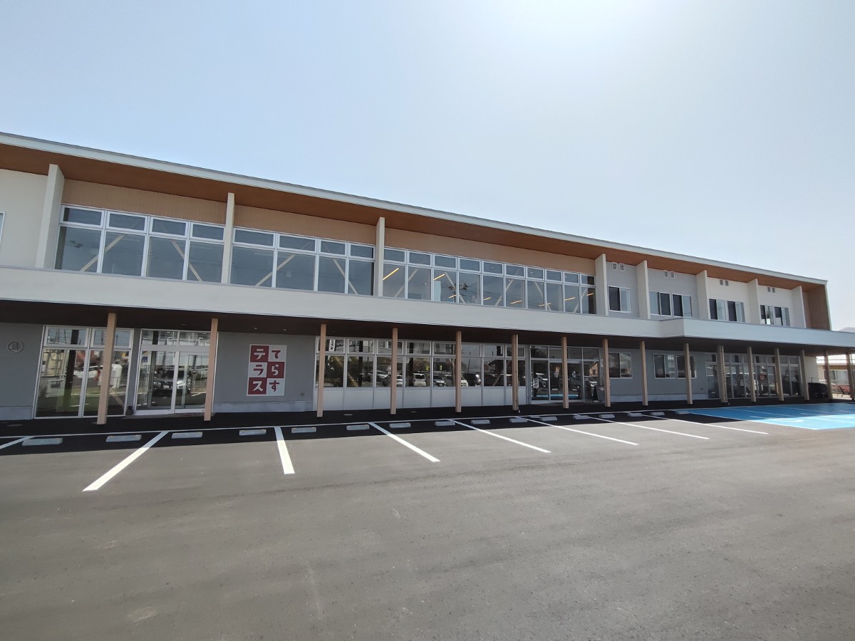 【山形新施設情報】てらすテラス（山形市）｜みんなに光をあてる地域拠点がOPEN！さっそく施設内を見てきました！