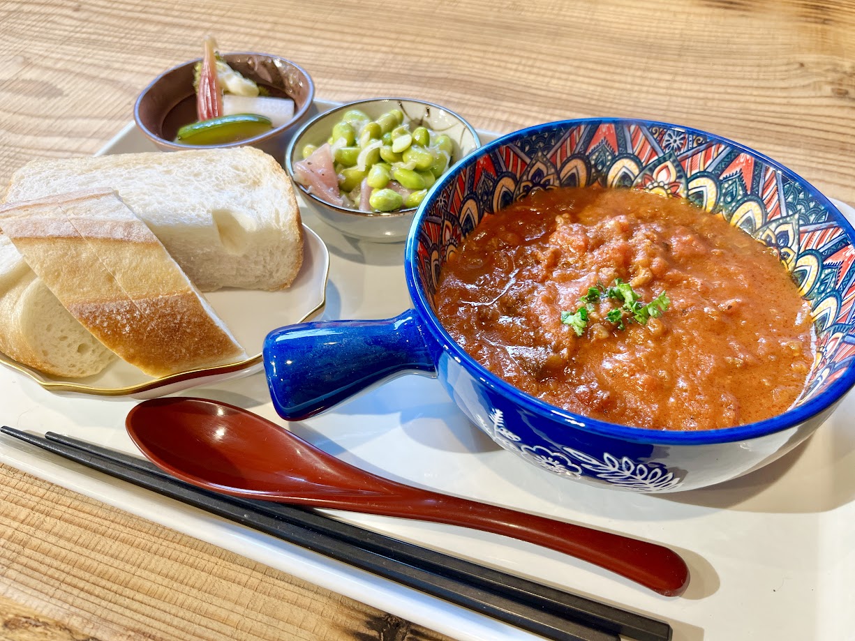 【置賜新店カフェ】ぱんや（飯豊町）｜4/10リニューアル！ランチとデリが楽しめる癒やしのカフェ空間