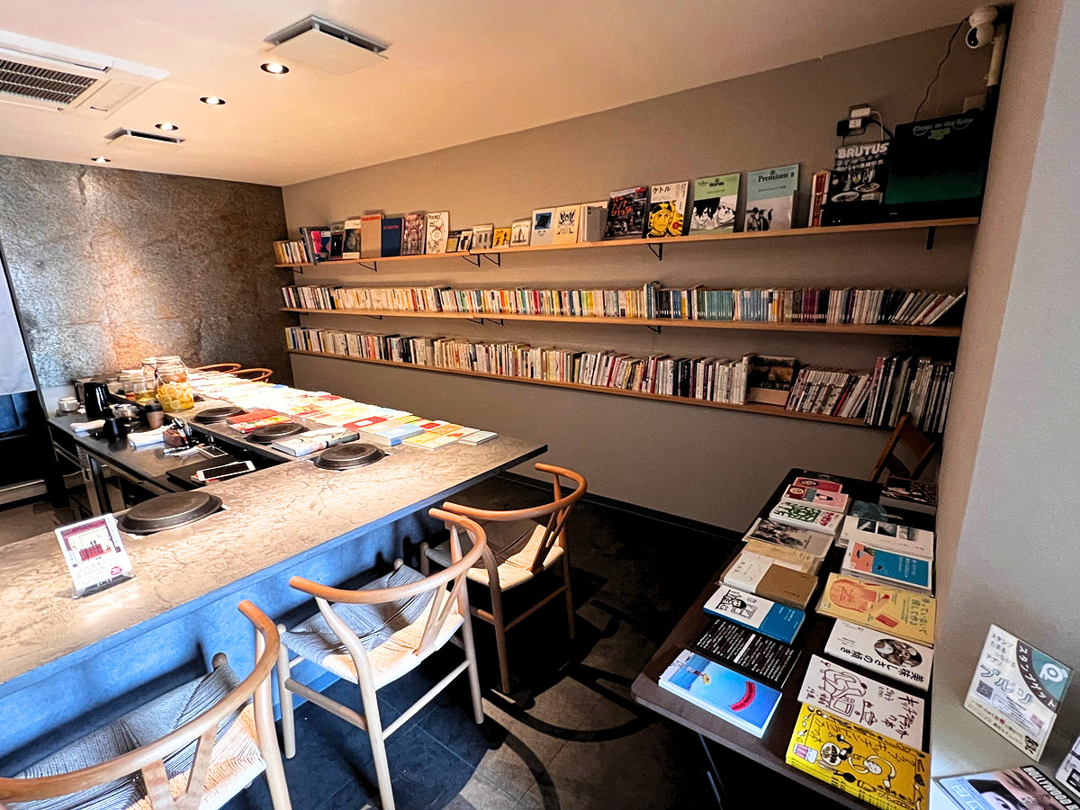 【山形新店情報】新刊もZINEも古本も。そして夜はちょっといい時間｜日々の百 books(山形市香澄町)