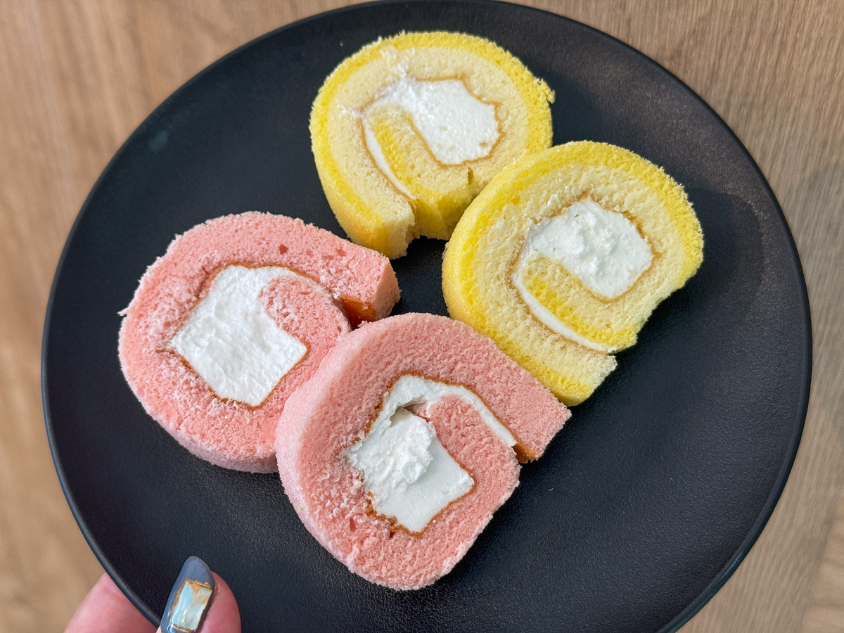 新商品のロールケーキ