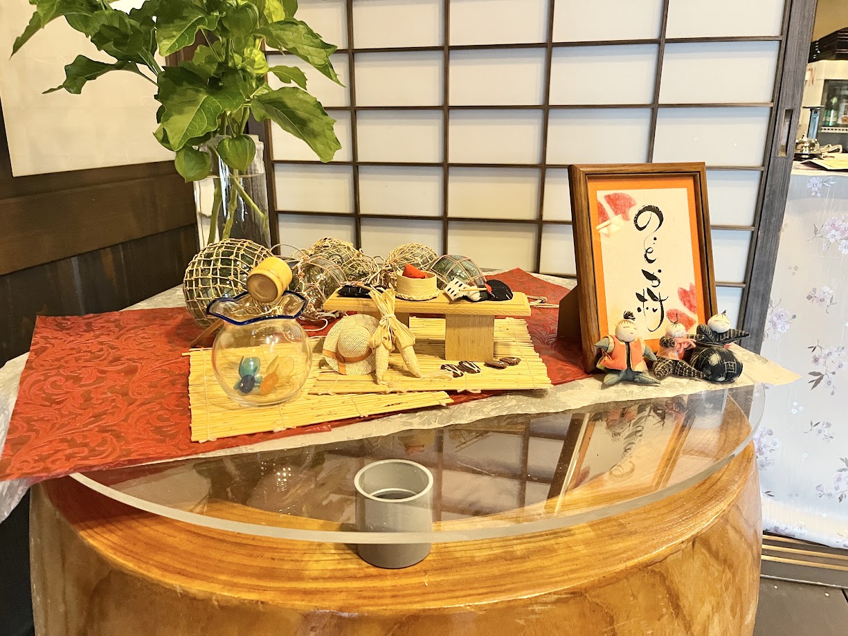 のどか村の古民家らしい広々とした店内