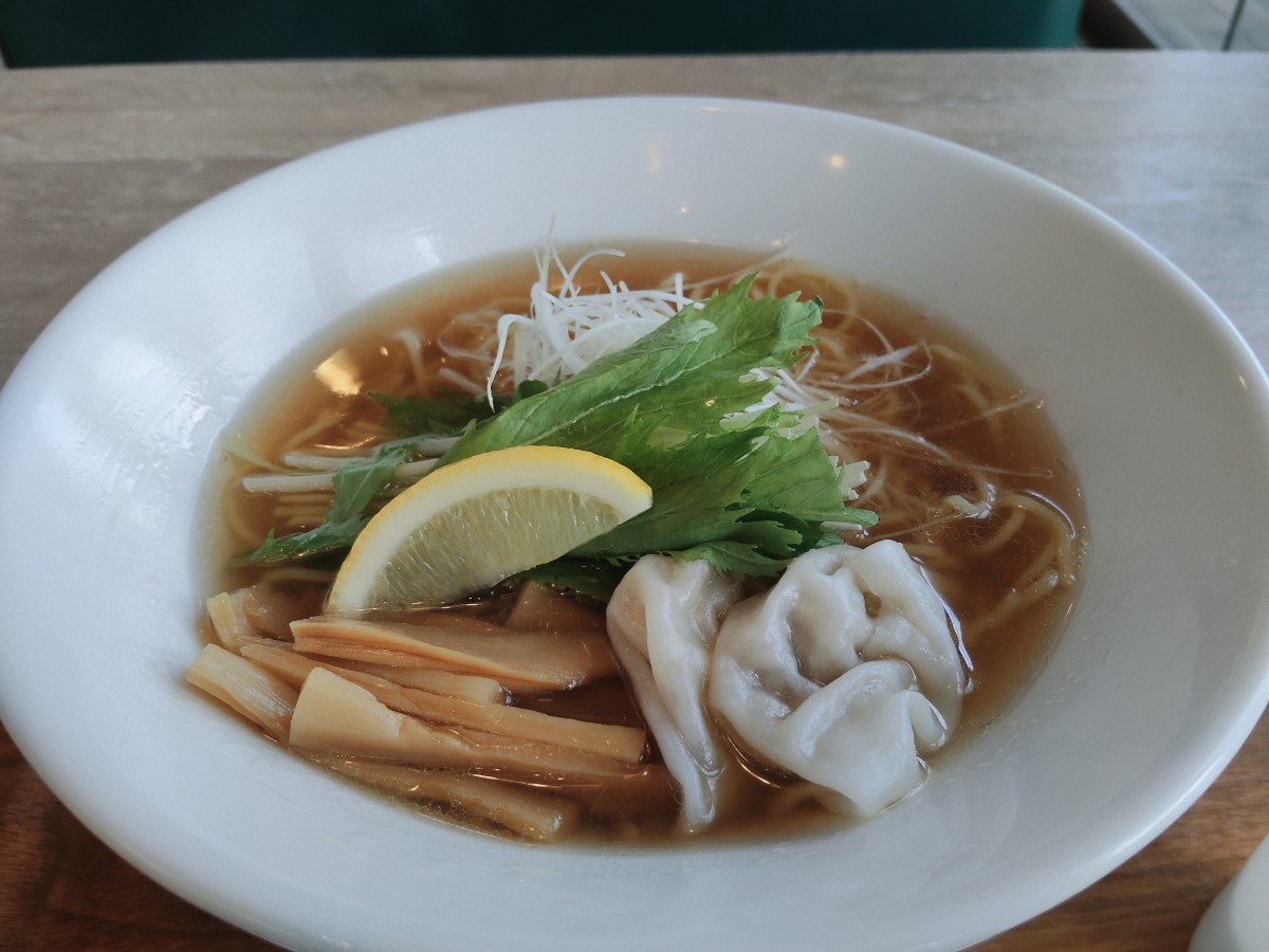 【山形ラーメンレポ】唐揚げ・おそば・カレーも！『ぱっぷや 霞城セントラル店』の”比内地鶏ラーメン”をご紹介！