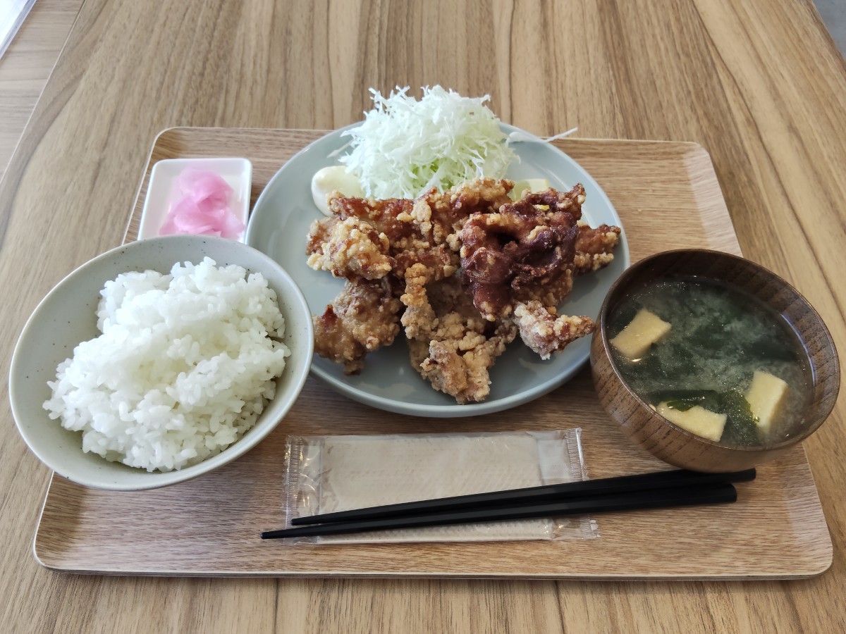 【山形市グルメレポ】「おひさま食堂」の『ジャンボから揚げ定食』！大人も子どもも大満足の絶品ランチ