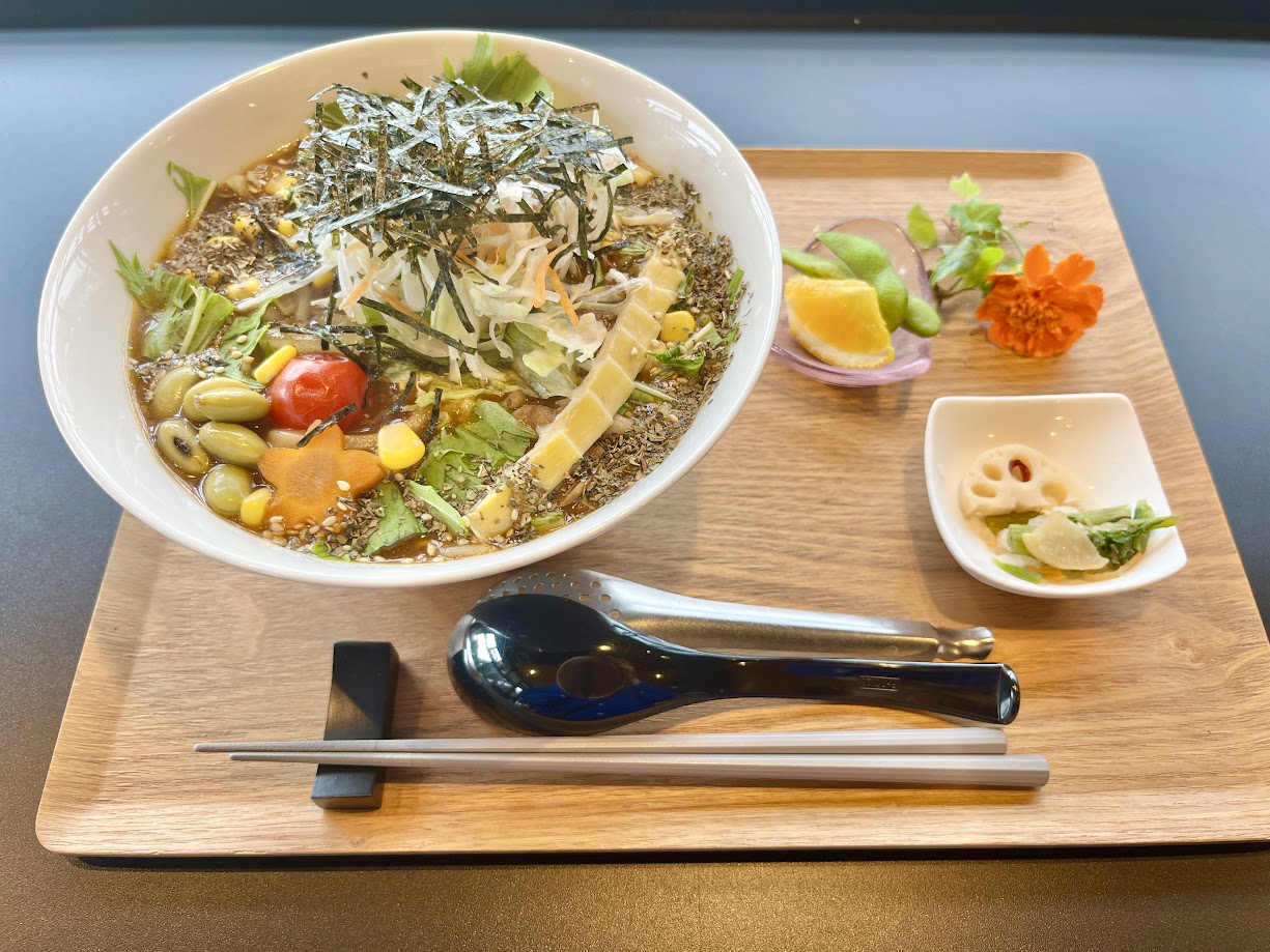 山形牛すじ入りカレーうどん