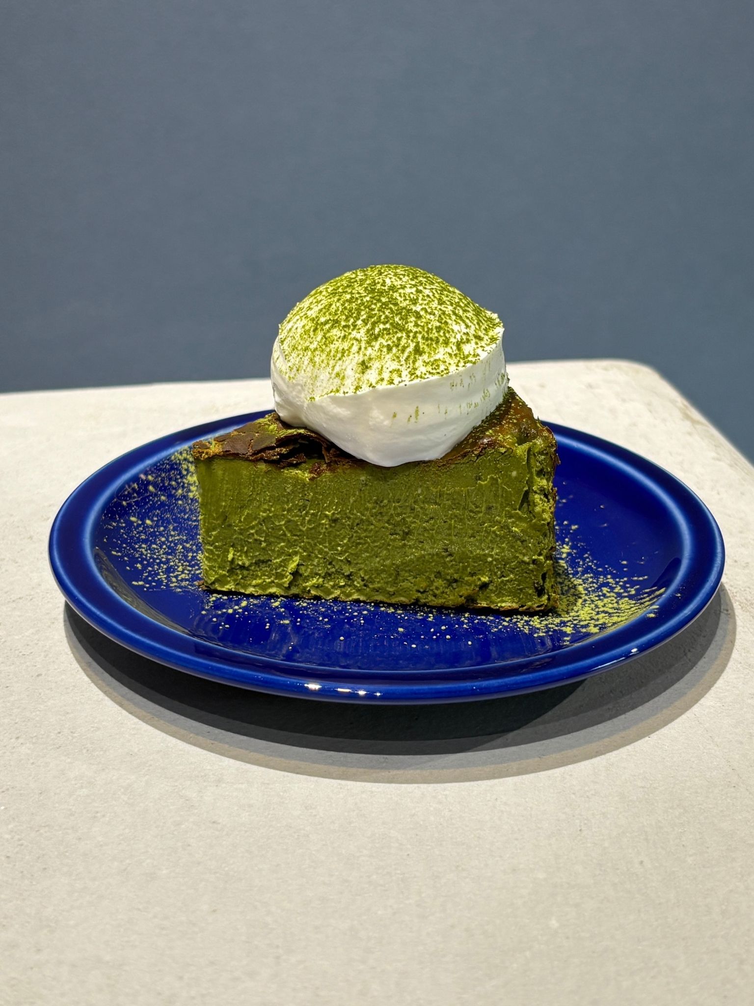 【やまぐらピックアップ】お茶屋こだわりの贅沢スイーツ!「抹茶バスクチーズケーキ」がイートイン限定で9/3スタート