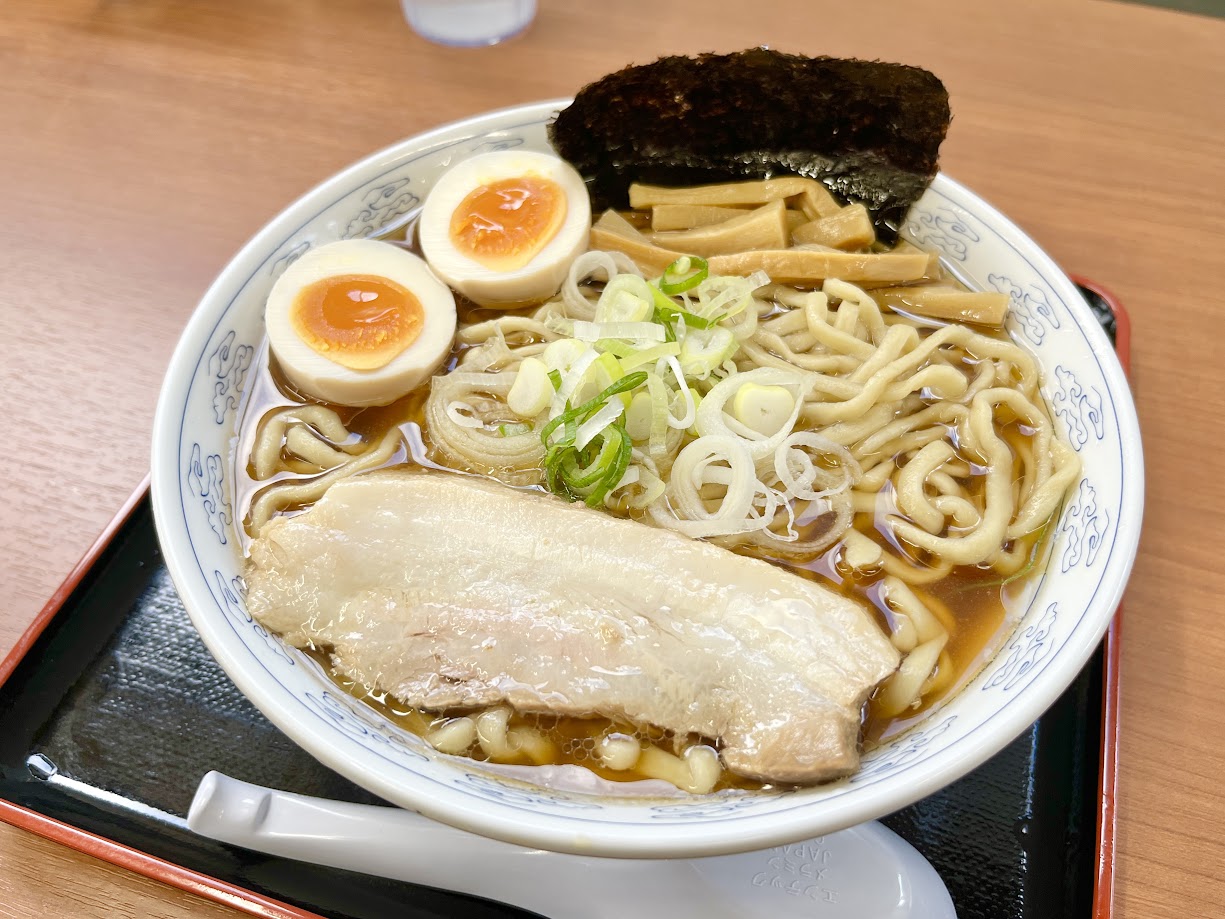 【南陽市】10/13オープンの「中華そば 雲ノ糸 赤湯店」へ潜入!気になる待ち方・店内の様子・実食レビュー